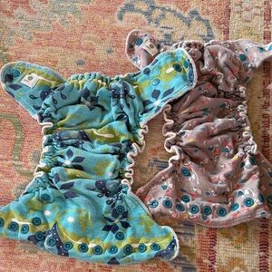 2 KiwiPie cloth diapers
